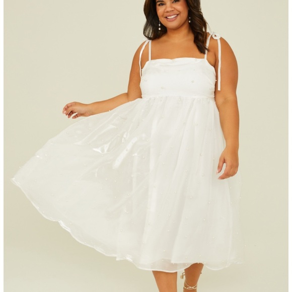 ARULA Dresses & Skirts - NEW Arula White Pearl Maxi Dress Plus Size B / 2X NWT